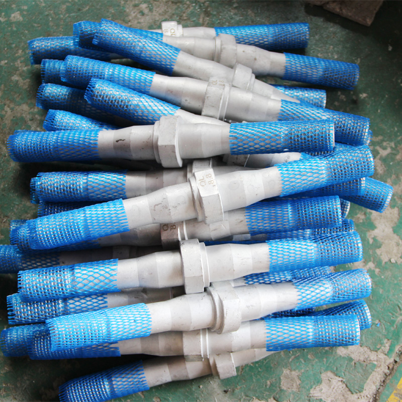 熱浸鋅泵蓋螺柱